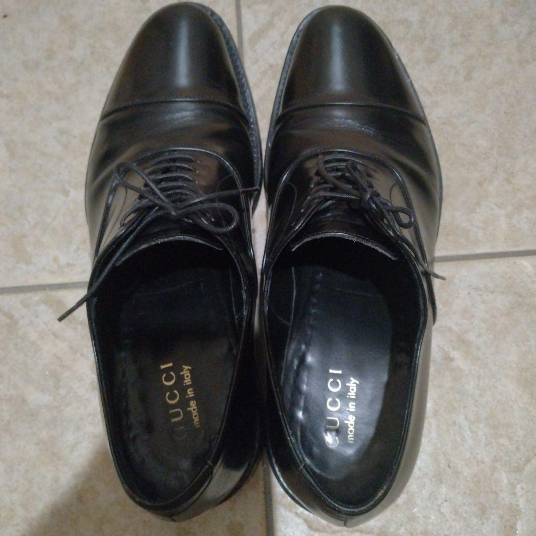 GUCCI ブラックレザードレスシューズ