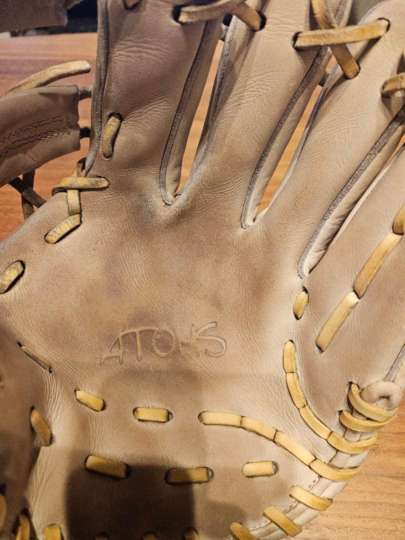 アトムズ　硬式用グラブAKG16型(約27.8cm） 軽量で操作しやすいグローブ