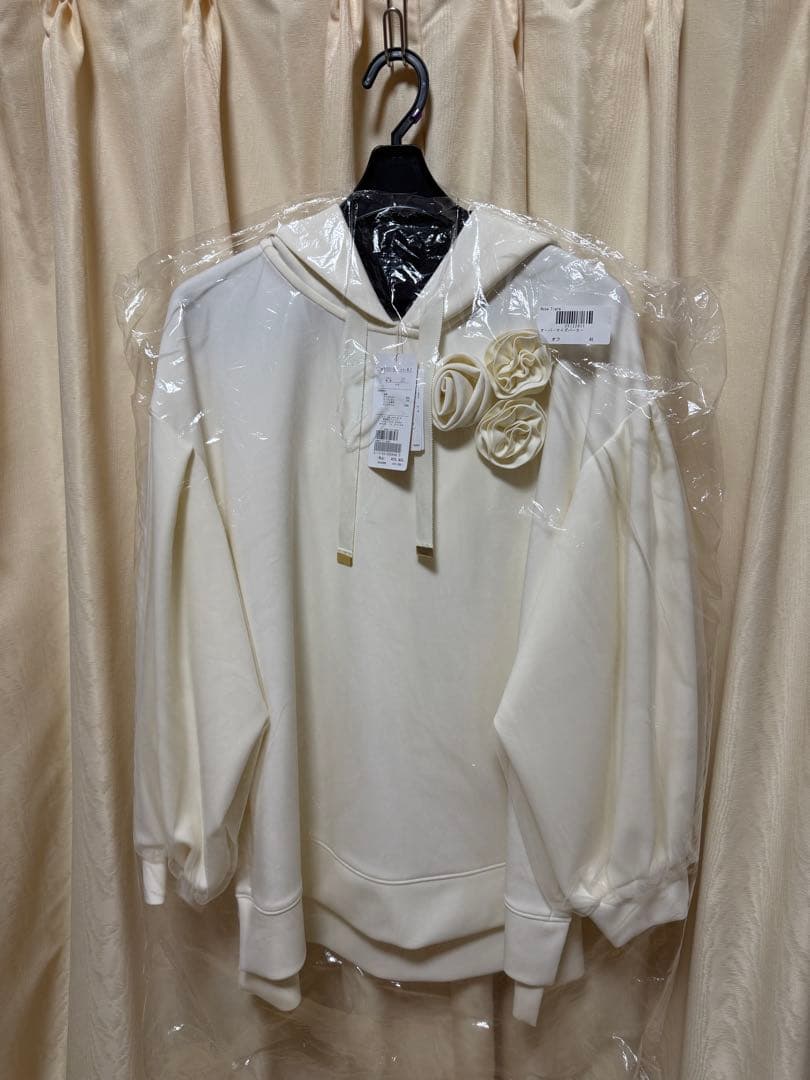 春*読様 新品タグ付☆オーバーサイズパーカー 46 ローズティアラ Rose T