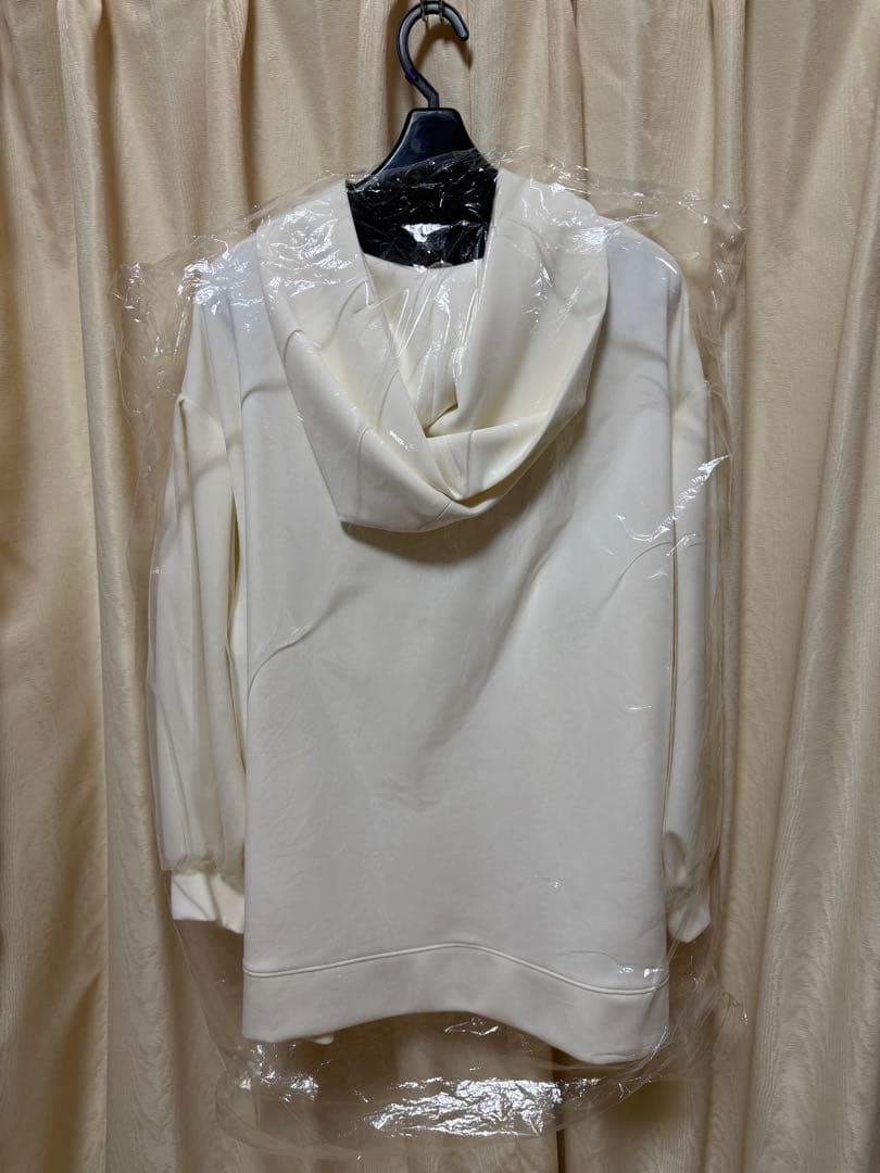 春*読様 新品タグ付☆オーバーサイズパーカー 46 ローズティアラ Rose T