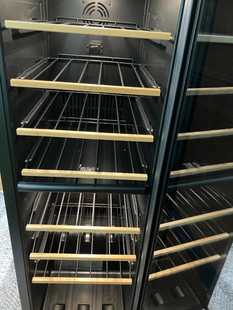 ワインセラー　FURNIEL SAB-90GPB