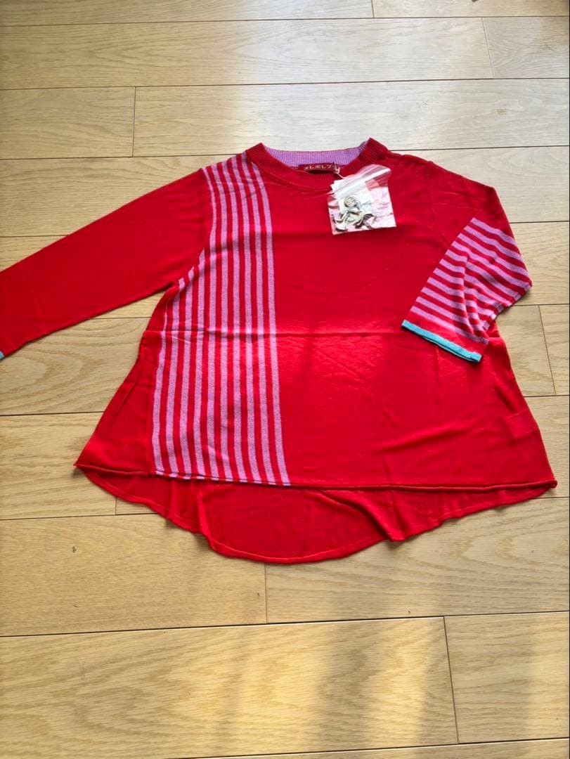 再々値下【新品未使用タグ付】アルベロベロ　ブローチ付ニットプルオーバー