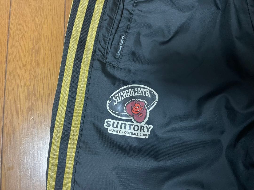 adidas製　サントリー サンゴリアス ウォームアップスーツ