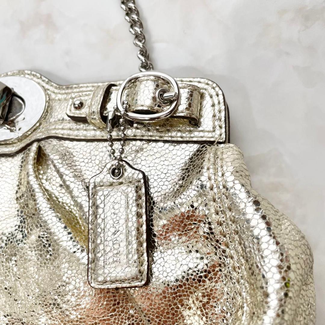 バッグ COACH Chain Shoulder Bag Turn Lock Gold
