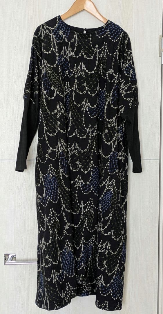 マーブルシュッド　EMB swallow袖リブワンピース