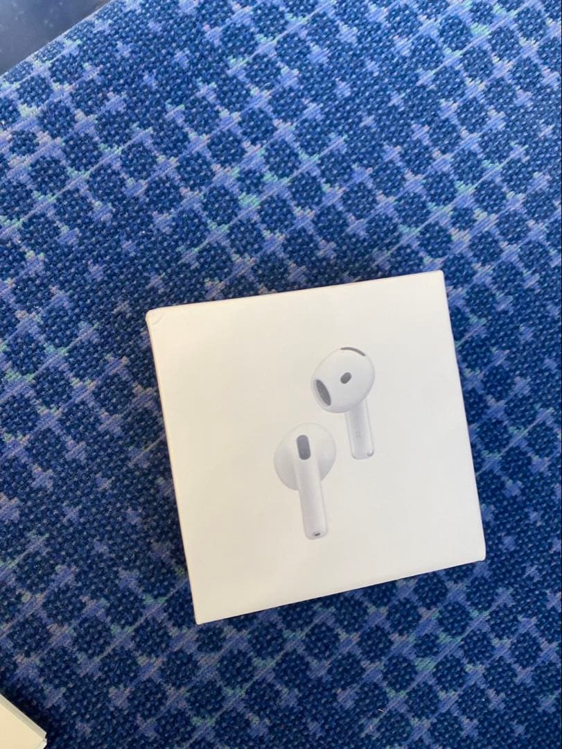 AirPods 4 ノイズキャンセリングモデル