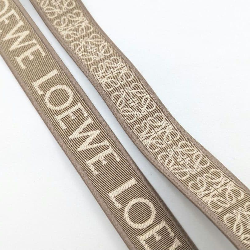 【極美品】LOEWE ロエベ アナグラム ロゴジャガード ショルダーストラップ