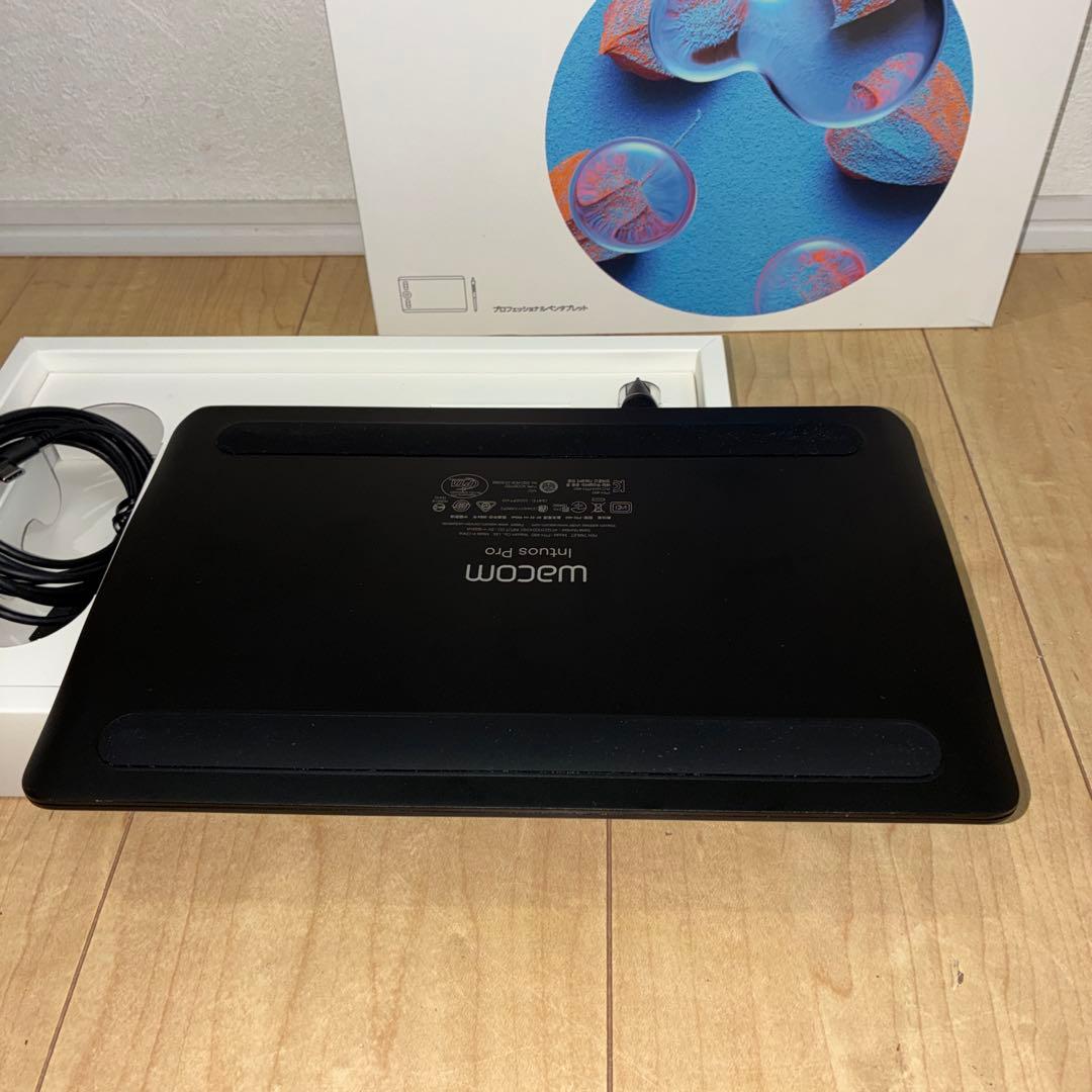 【美品】ワコム Intuos Pro Small PTH-460/K1-DB