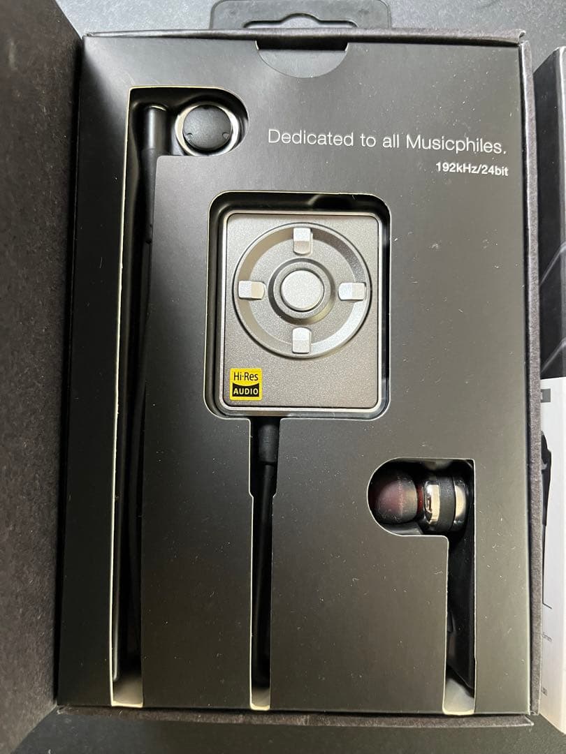 iPhone用　ハイレゾイヤホン　カナル型