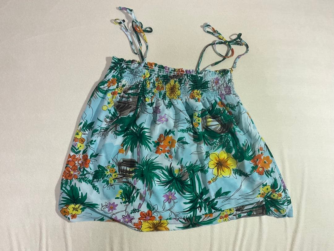 ブランド夏物トップス　まとめ売り24枚　キャミソール、タンクトップなど