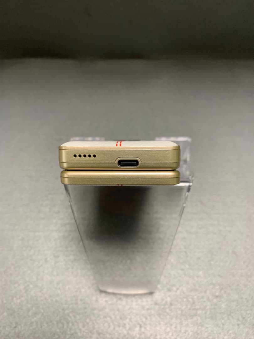 希少超美品 SIMフリー Mode1 RETRO II 64GB