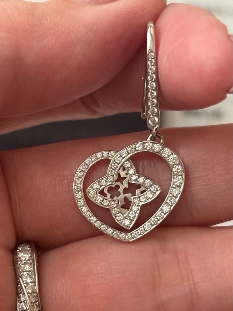 ルイヴィトン K18WG ダイヤモンド ブッフルドレイユクールピアス 片方のみ