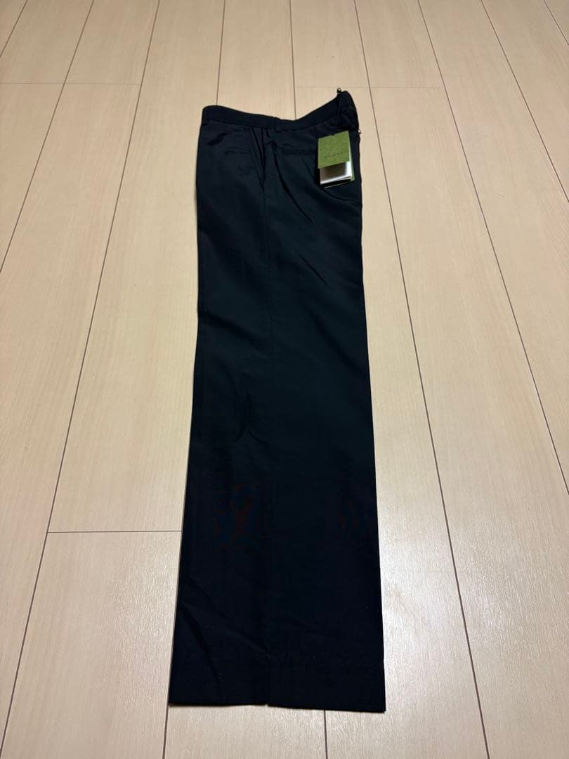 新品タグ付き　GUCCI グッチ　レディース　スラックス　黒