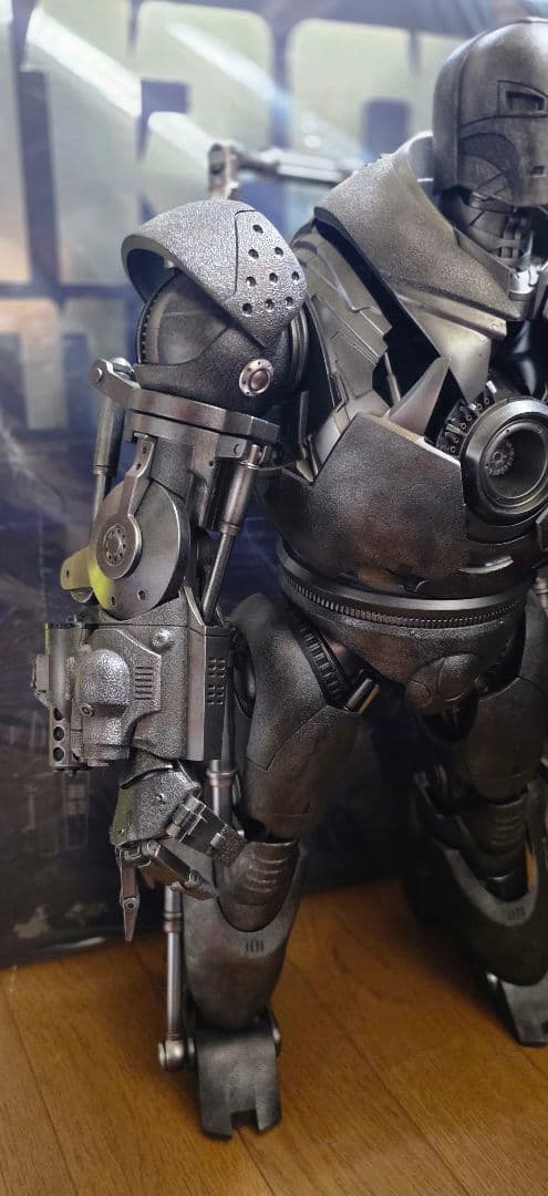 hottoys 『アイアンマン』１／６スケールフィギュア　アイアンモンガー