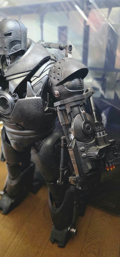 hottoys 『アイアンマン』１／６スケールフィギュア　アイアンモンガー