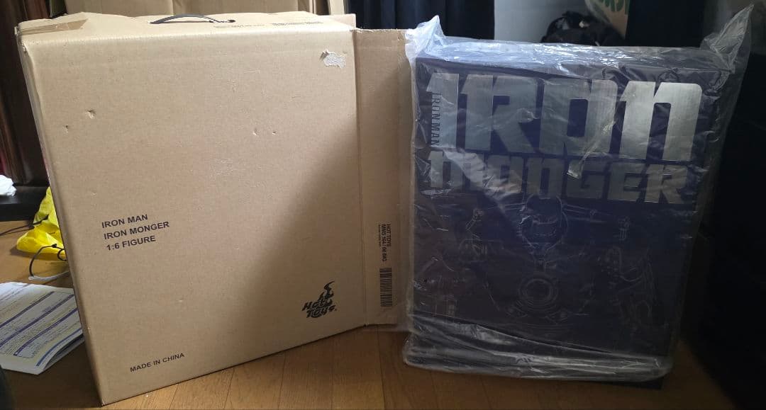 hottoys 『アイアンマン』１／６スケールフィギュア　アイアンモンガー