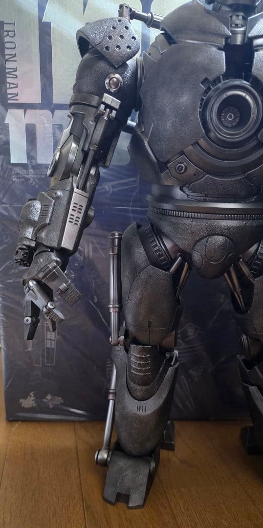 hottoys 『アイアンマン』１／６スケールフィギュア　アイアンモンガー