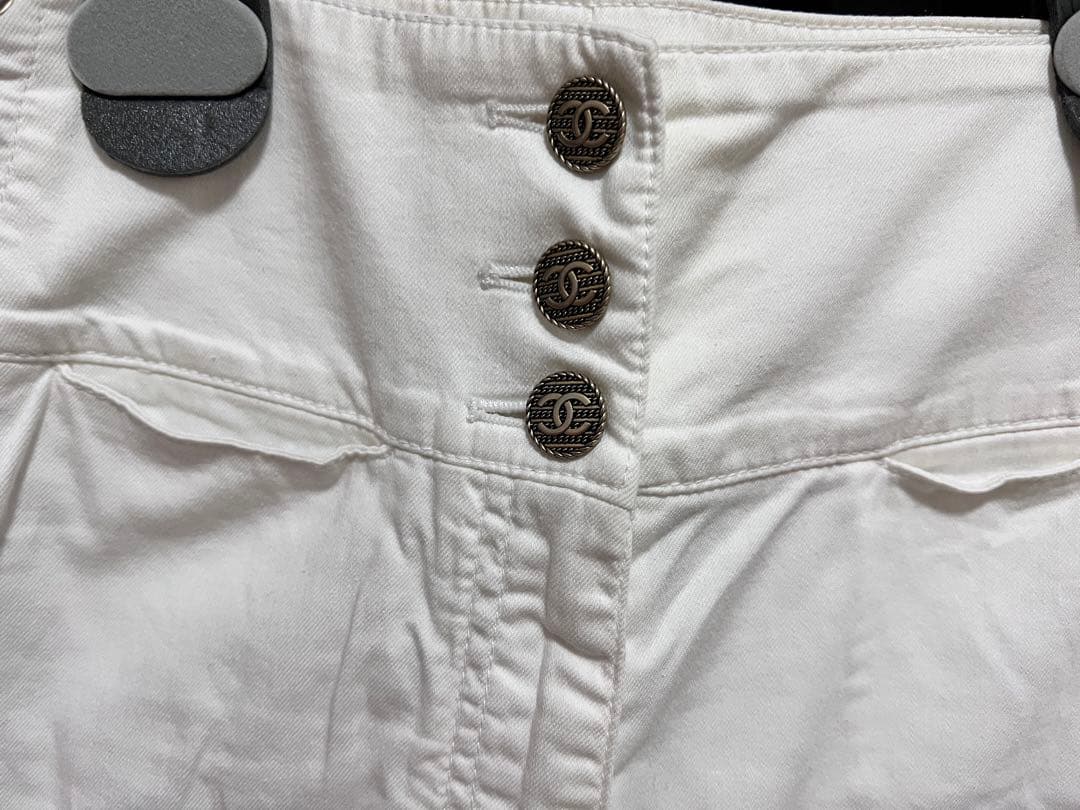 CHANEL チャネルホワイトショートパンツ