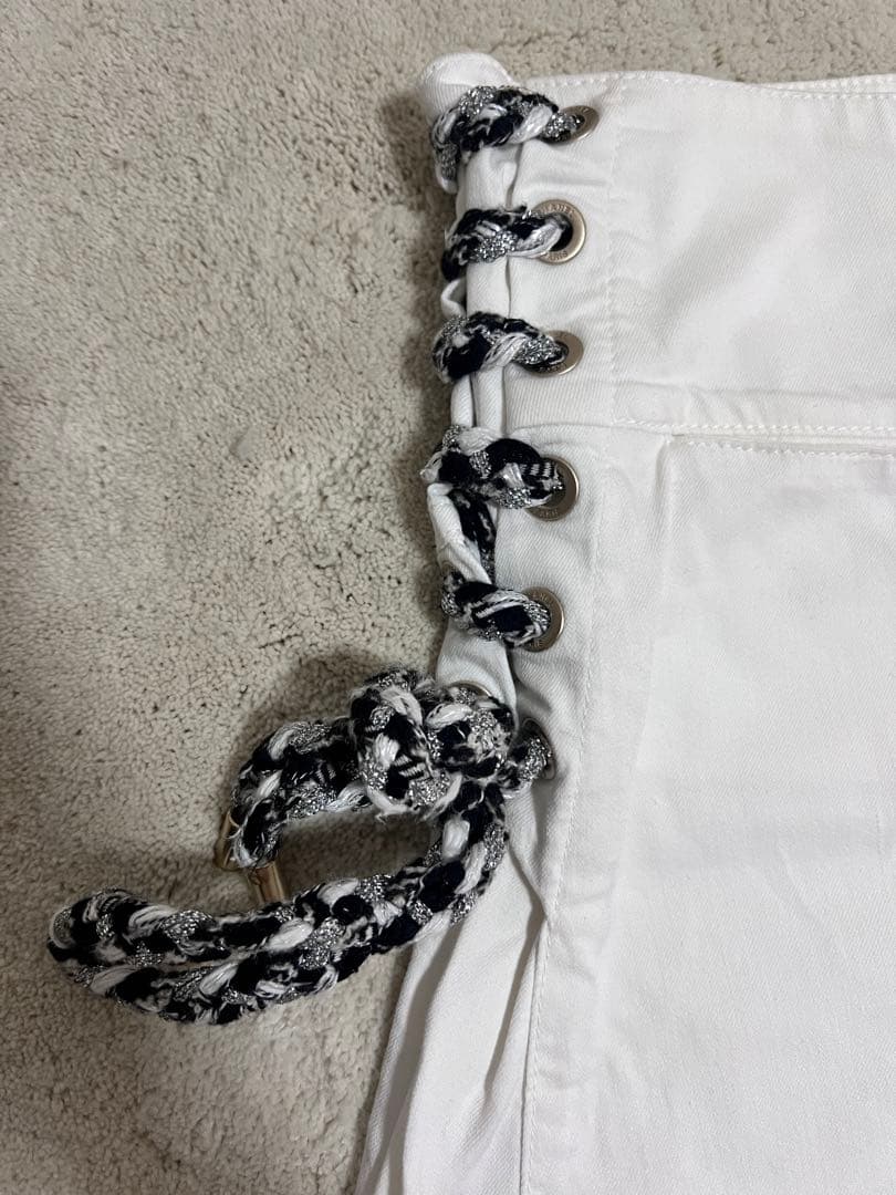 CHANEL チャネルホワイトショートパンツ