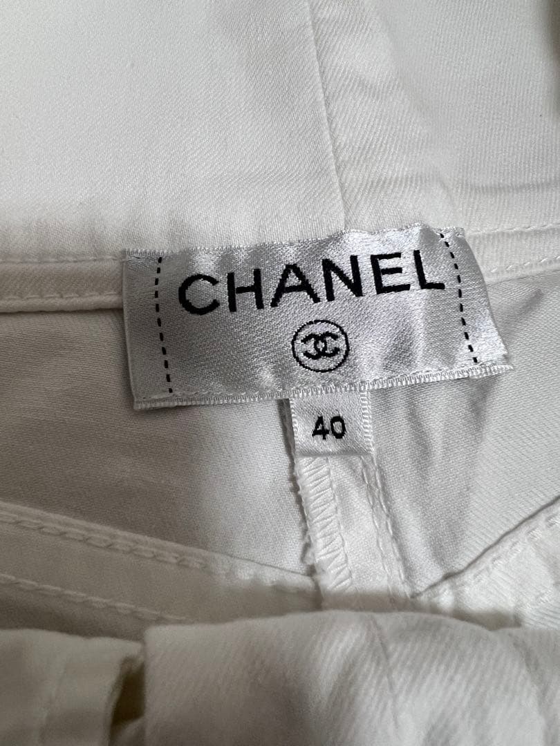 CHANEL チャネルホワイトショートパンツ