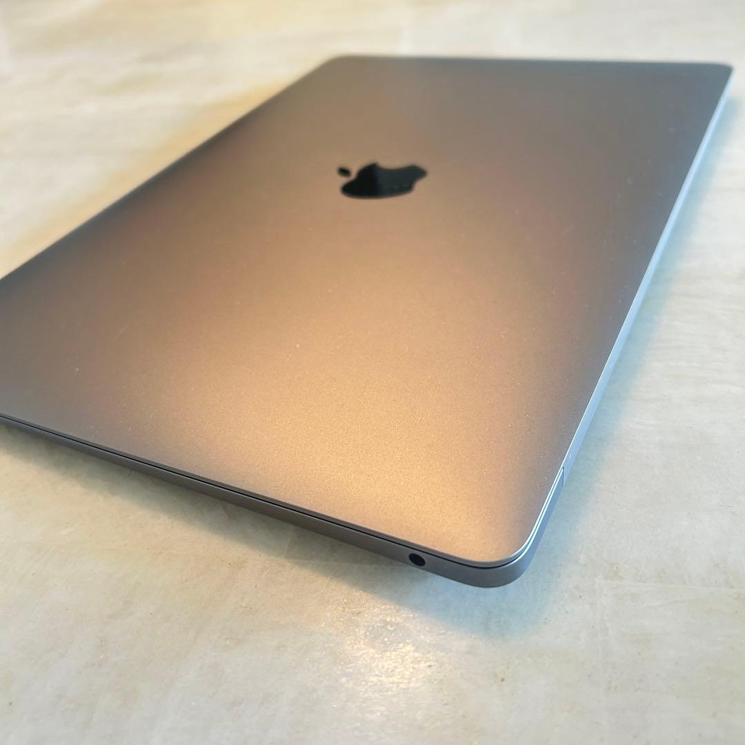 MacBook Air 2019 シルバー メモリ 16GB ストレージ1TB