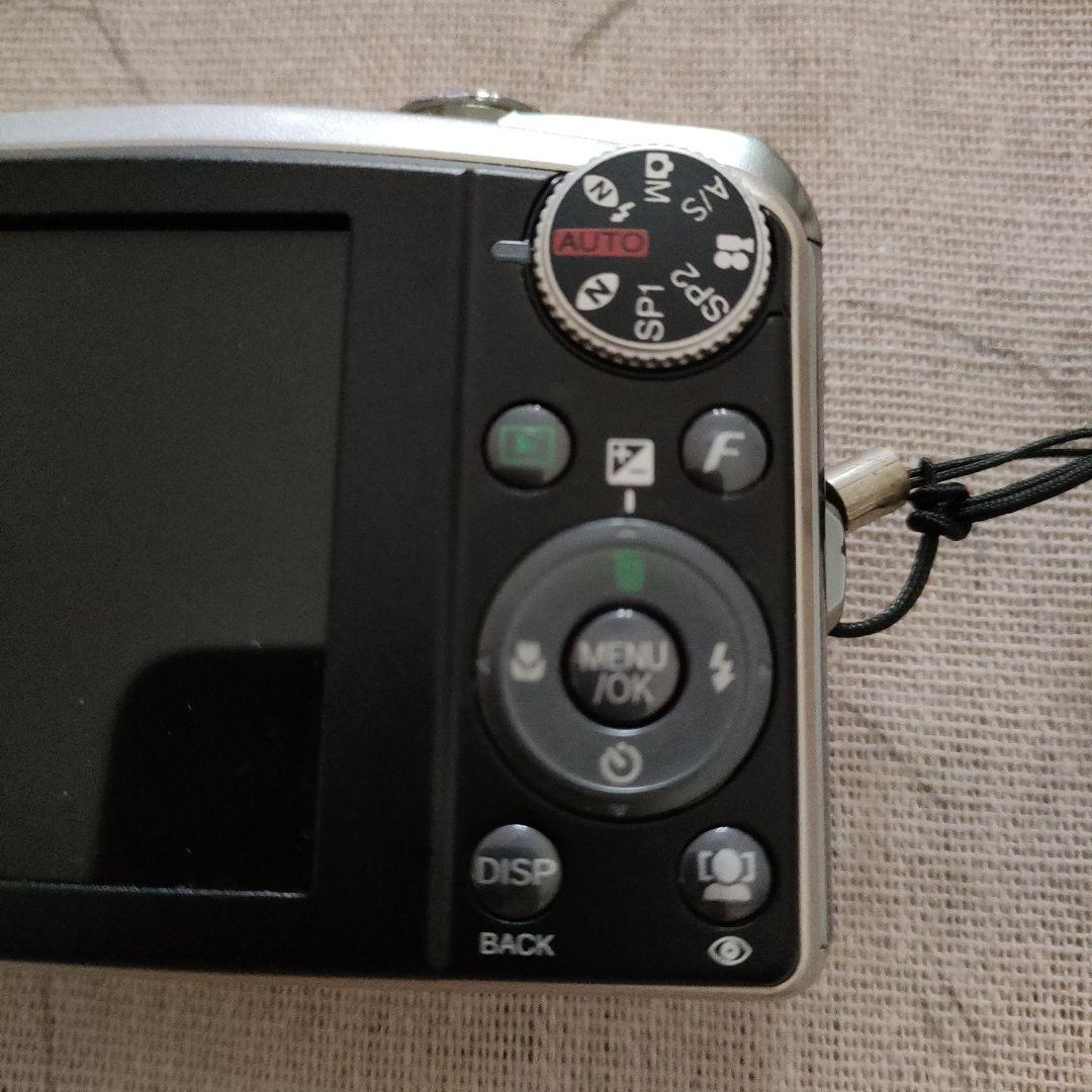 FUJIFILM FinePix F50fd シルバー