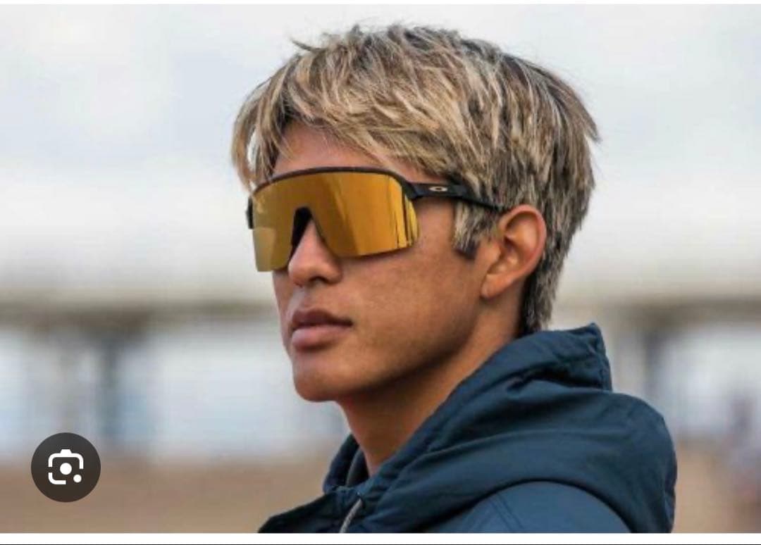 Oakley イエローレンズ サングラス