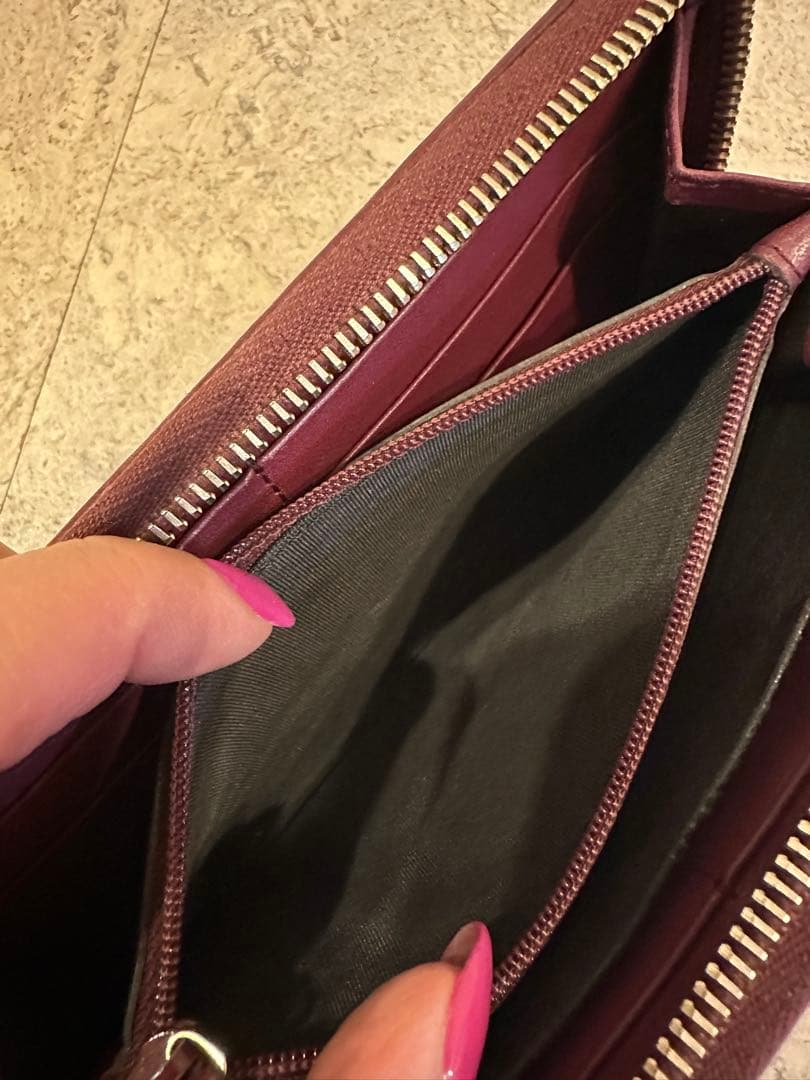 GUCCI 財布　GGキャンパス　ワイン色