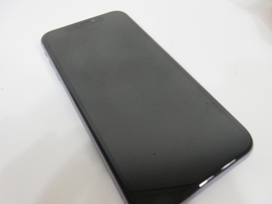 0716Z iPhone11 64GB MWLX2J/A simロック カード無