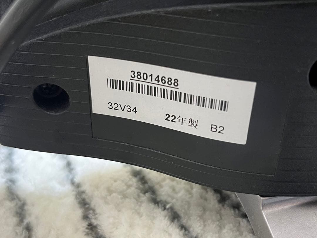 【美品】REGZA 32V34 2022年製　32インチ　送料込み　説明書等付