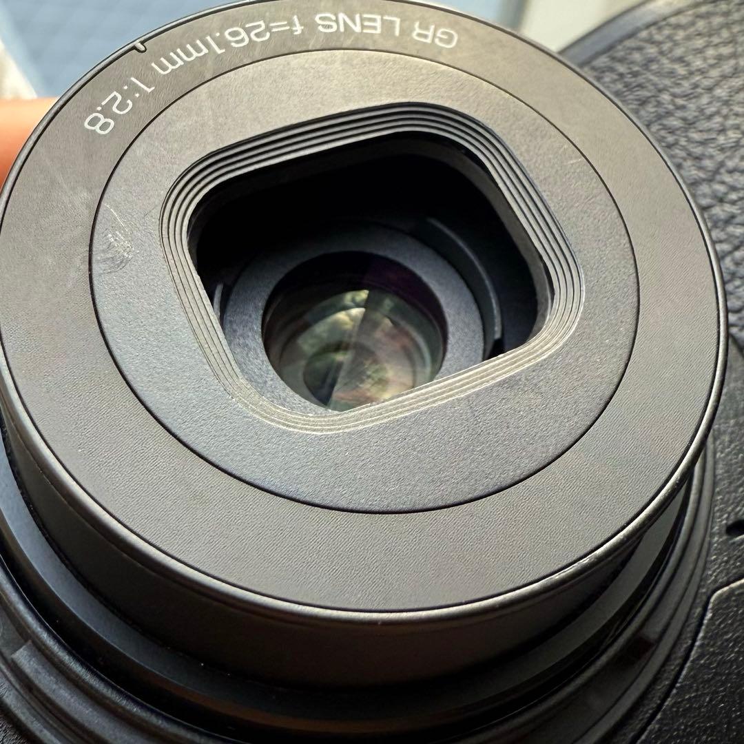 【付属品＋ストラップ】RICOH リコー GR Ⅲx 箱無し　シャッター数少なめ