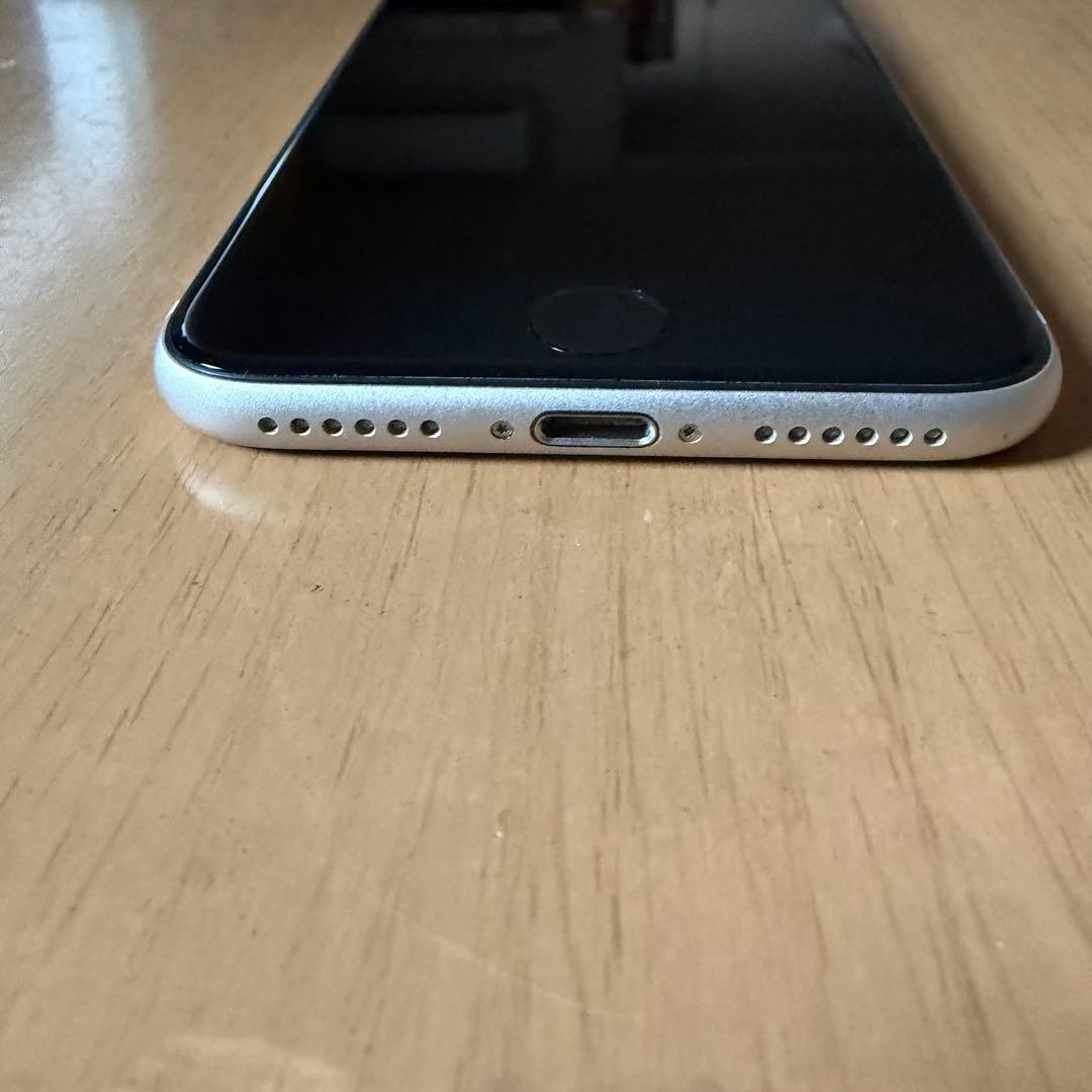 【ジャンク品】iPhone SE(第３世代) 128GB スターライト 本体