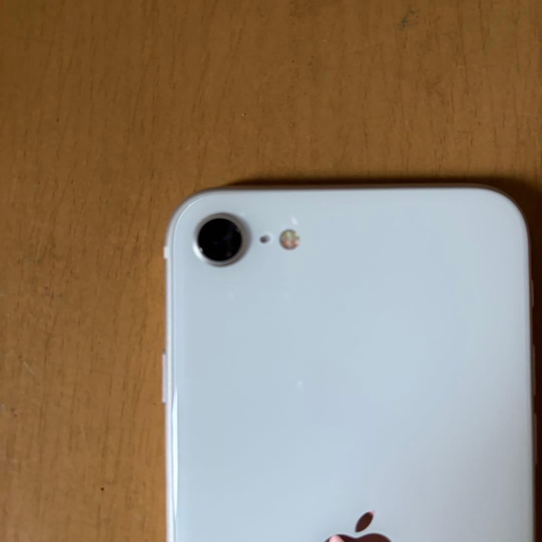 【ジャンク品】iPhone SE(第３世代) 128GB スターライト 本体