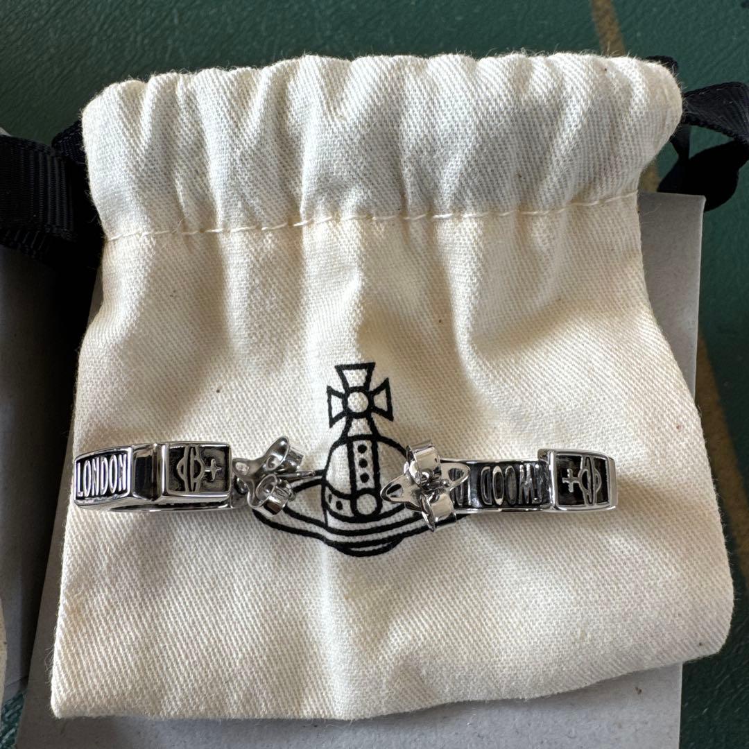 Vivienne Westwood シルバーフープピアス