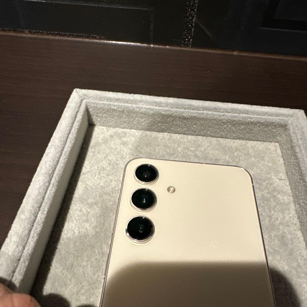 【美品】Galaxy S24 256GB アンバーイエロー