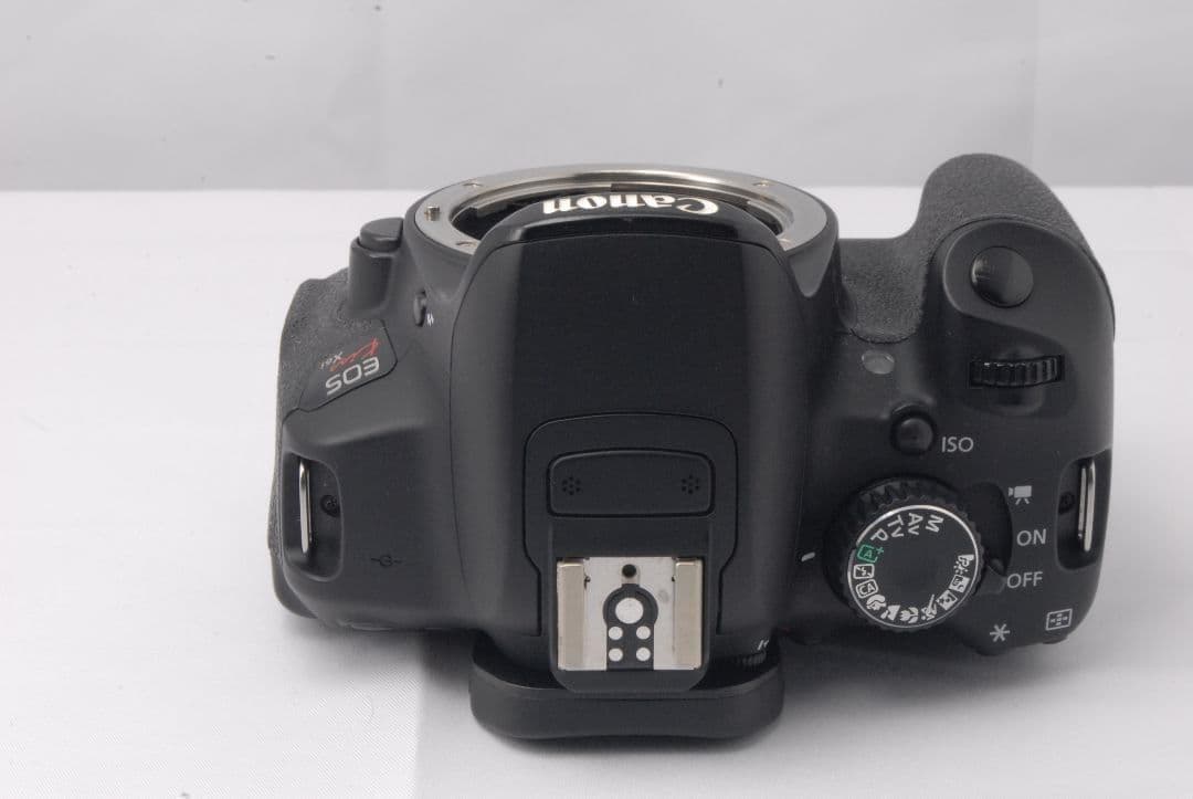 Canon EOS Kiss X6i★バリアングル液晶レンズ付き一眼レフカメラ★