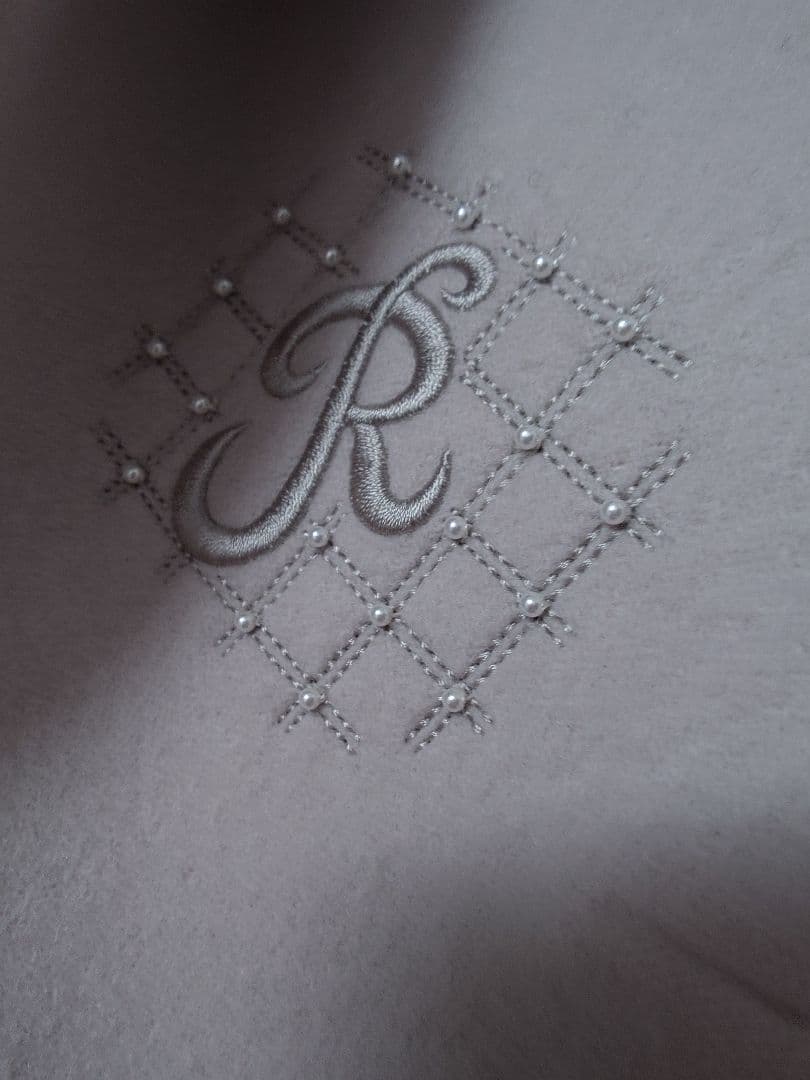 美人百花コート下にRene ルネ　2025年　佐々木希さん雑誌掲載　ジレ