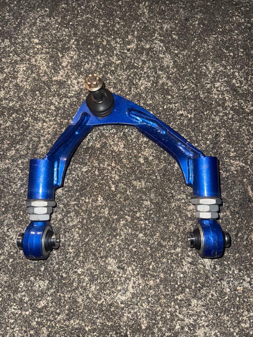 20クラウン　メーガンレーシング　アッパーアーム