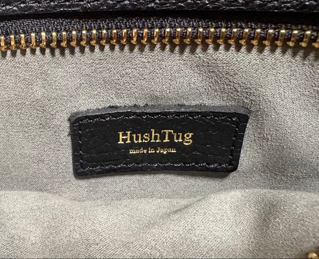 HushTug ブラック サコッシュ
