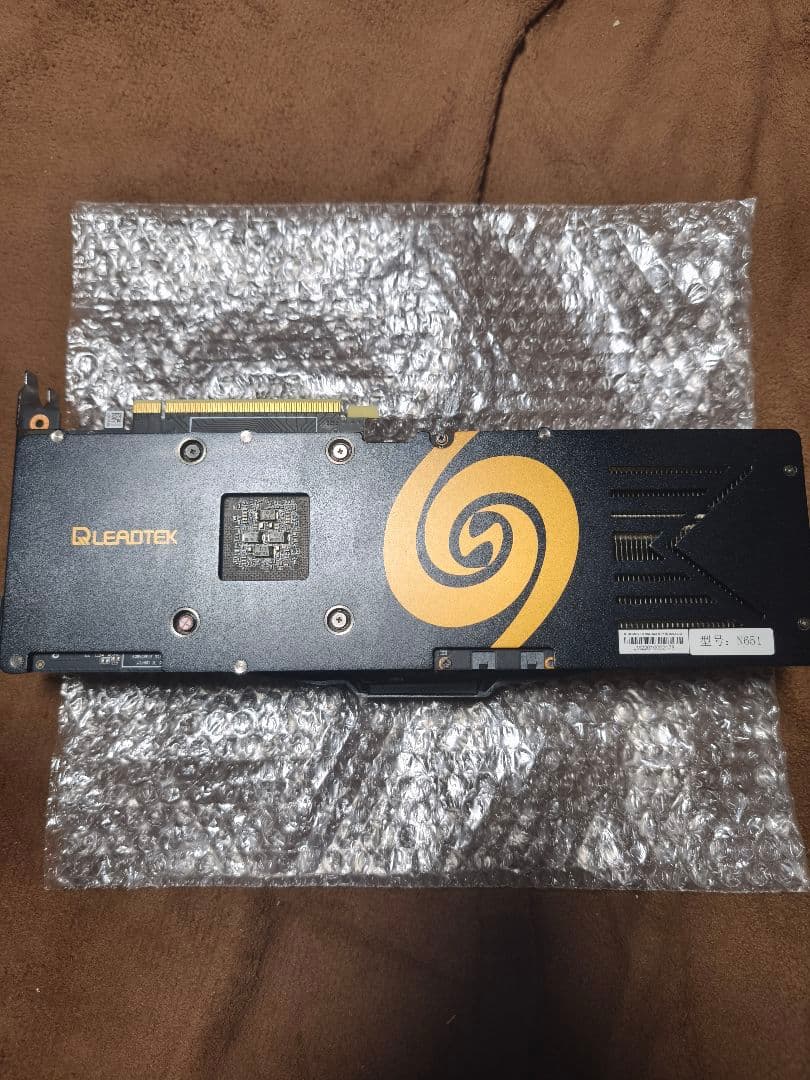 クイーン　LEADTEK GeForce RTX 3070Ti 8GB