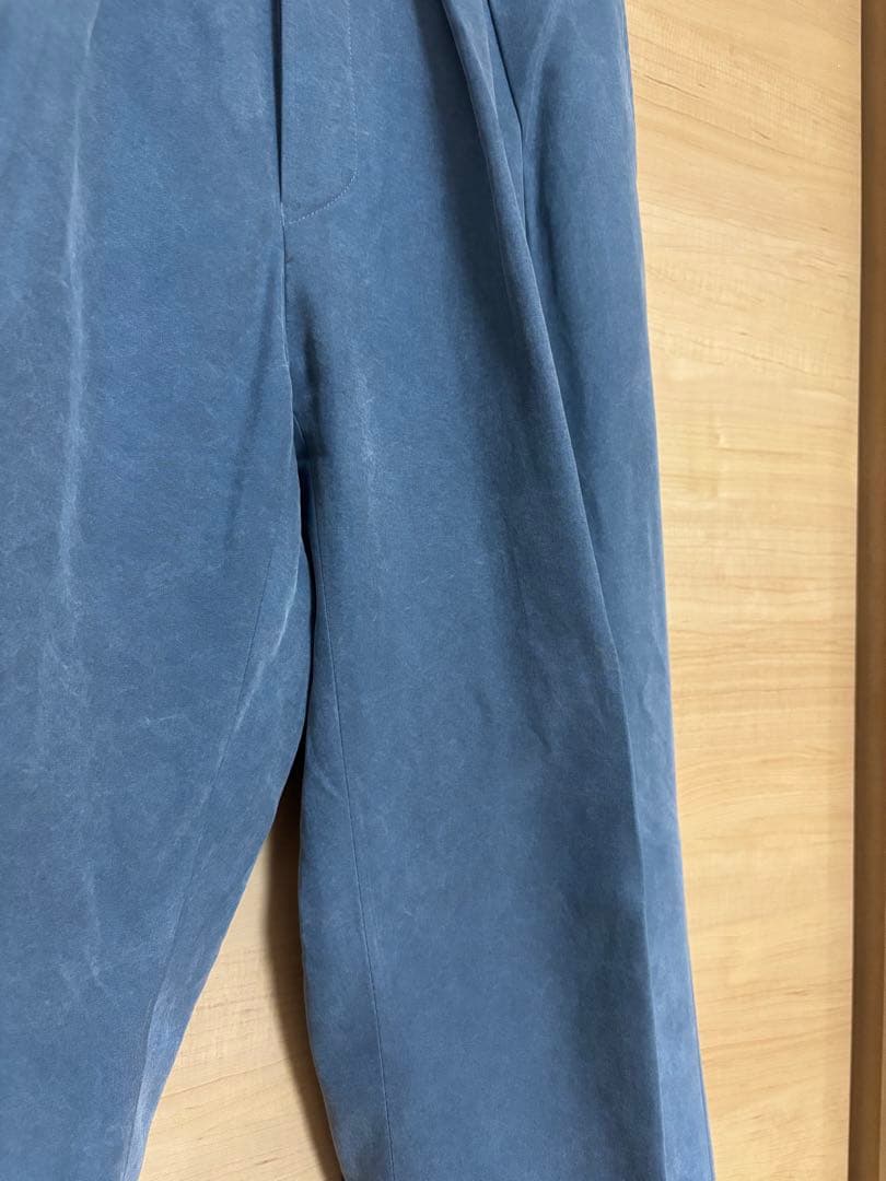 NEAT　スラックス