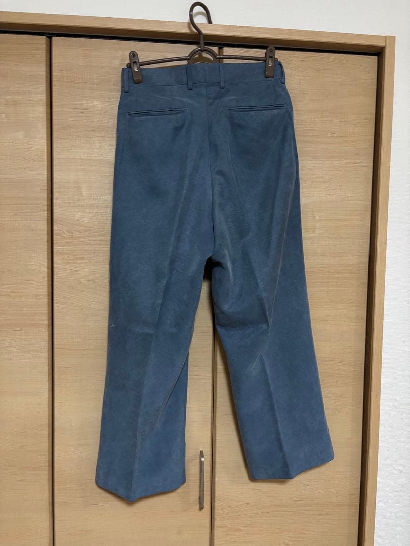 NEAT　スラックス