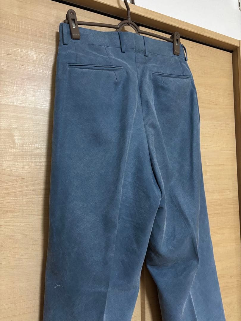 NEAT　スラックス