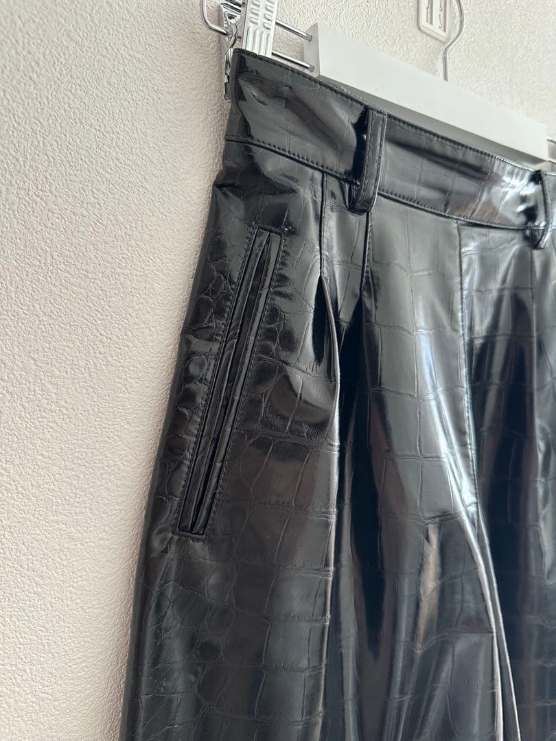 マルジェラ　レザーハーフパンツ