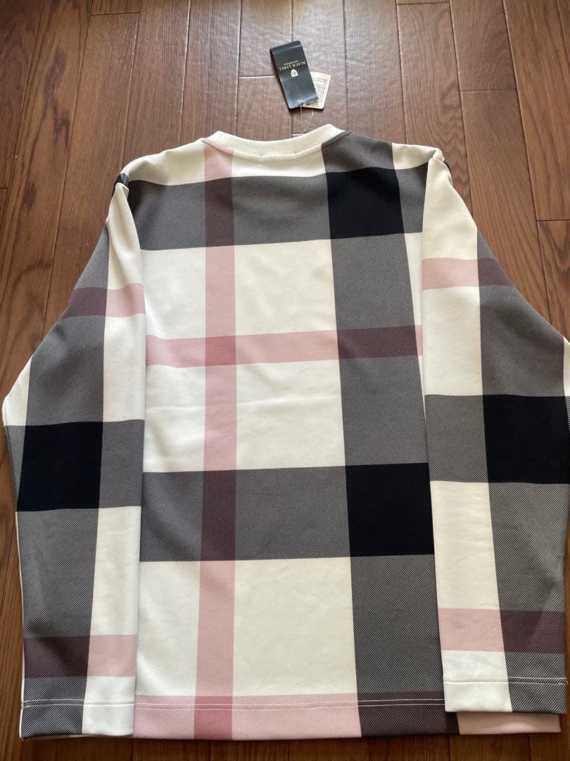 新品　バーバリークレストブリッジニット　M