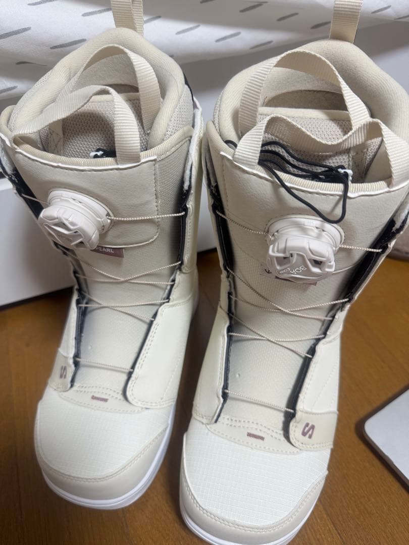 SALOMON PEARL 女性用スノーボードブーツ