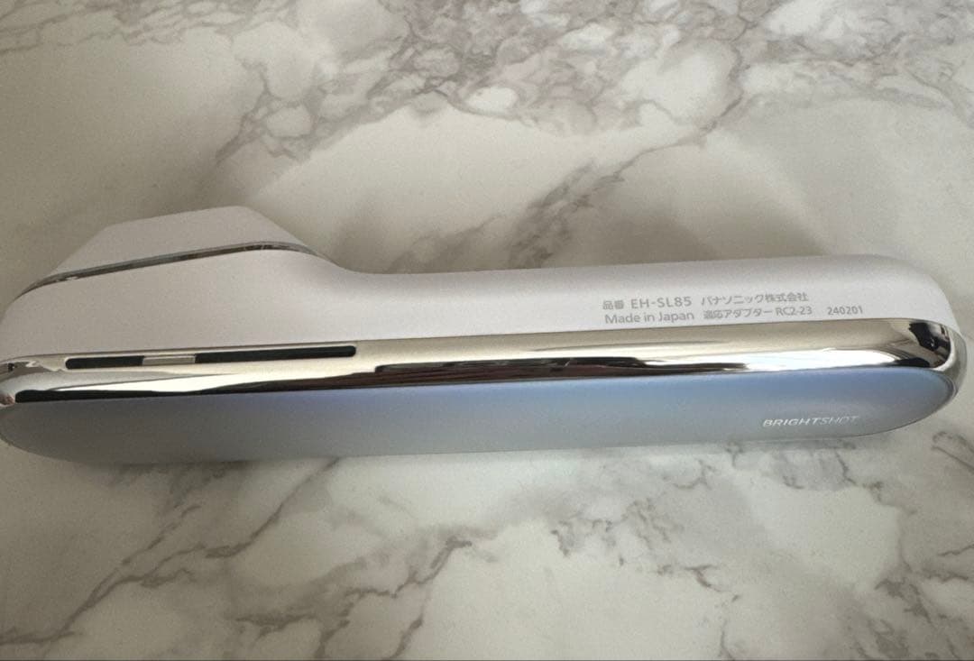 Panasonic 光美顔器フォトブライトショットEH-SL85-W WHITE