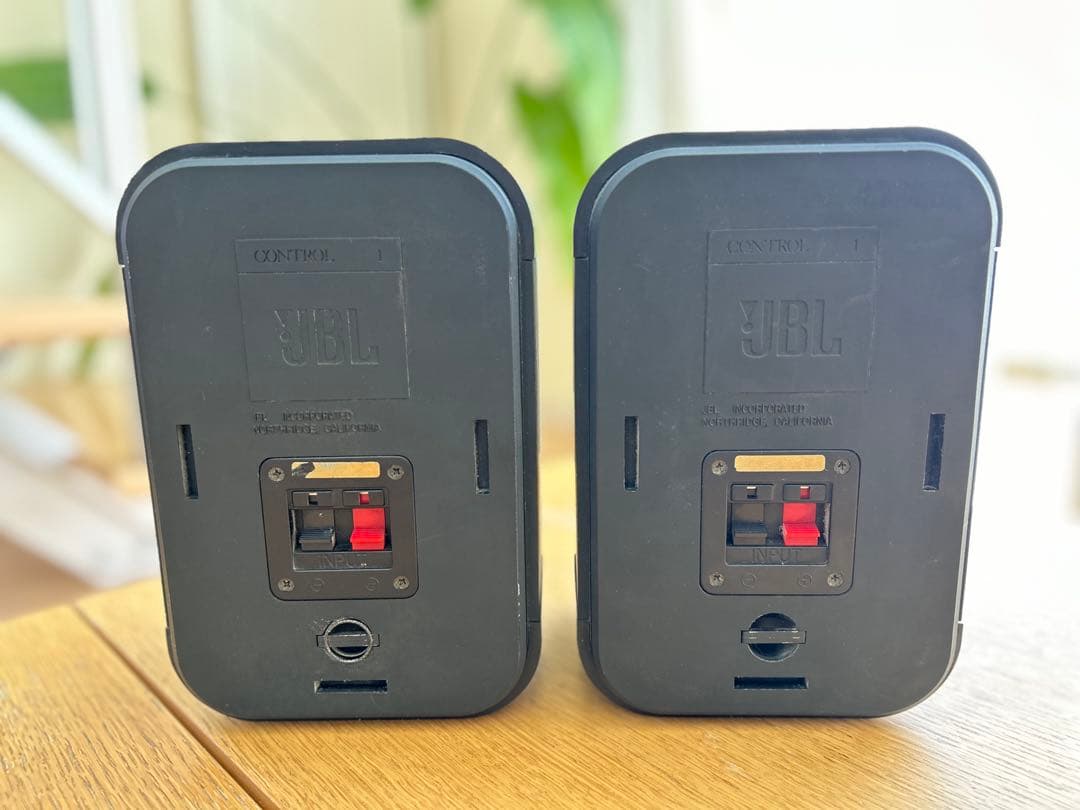 スピーカー・ウーファー JBL Control 1