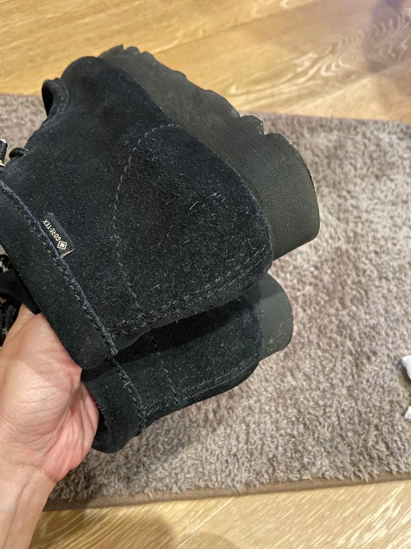 クラークス　ワラビーブーツゴアテックス （ブラックスエード）24センチ