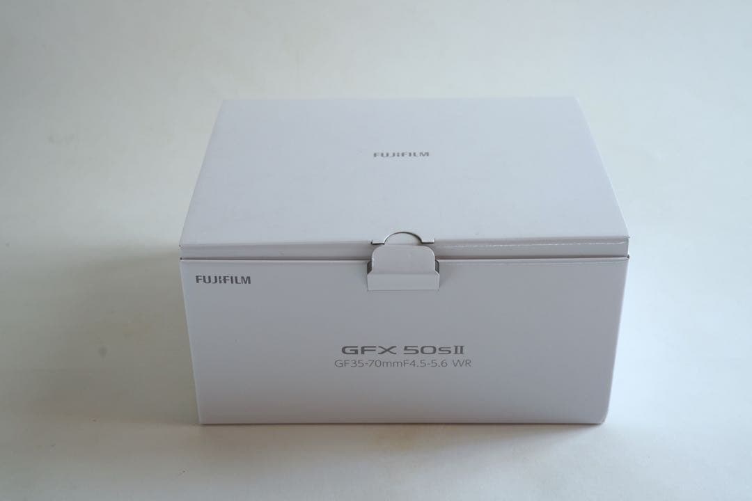 GFX50sⅡ レンズキットGF35-70mm おまけ付き　シャッター数826